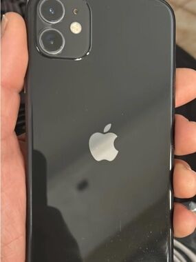 Apple iPhone 11 (Black)